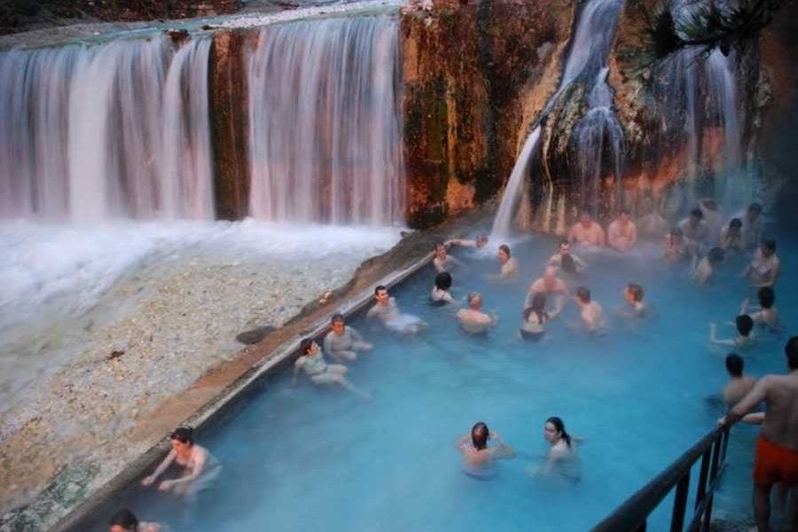 Ο ρόλος της λουτροθεραπείας στην αντιμετώπιση των ασθενών με φλεγμονώδεις αρθροπάθειες